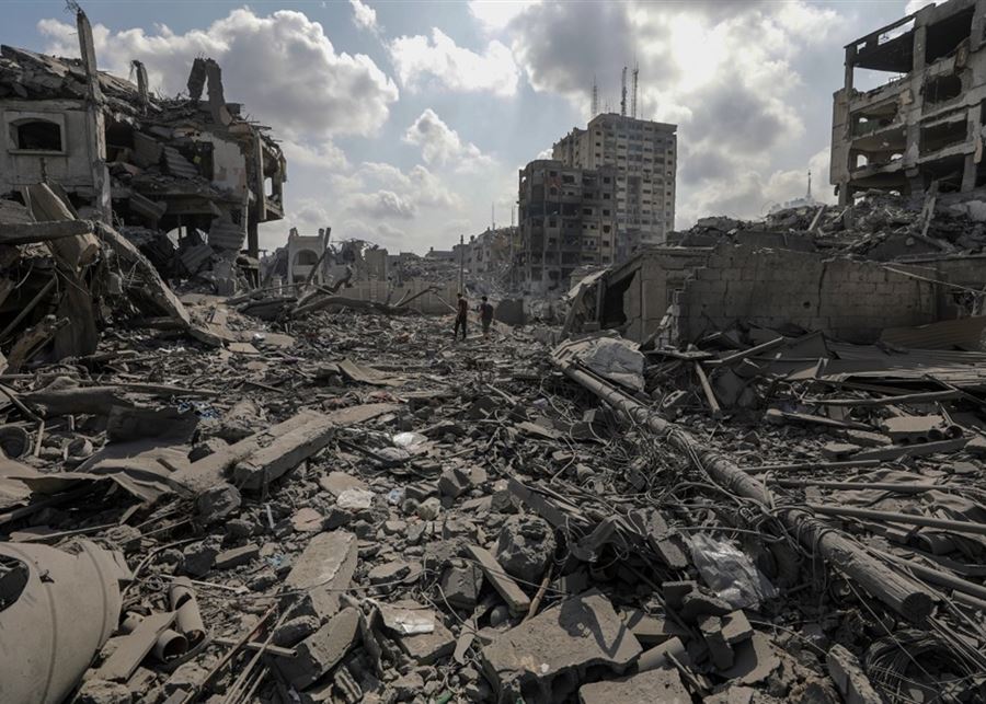 Israeli air strikes pound Gaza as truce with Hamas ends